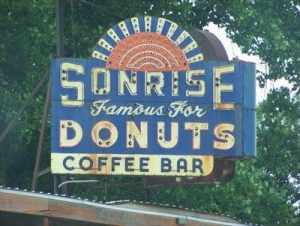 Sonrise Donuts sign