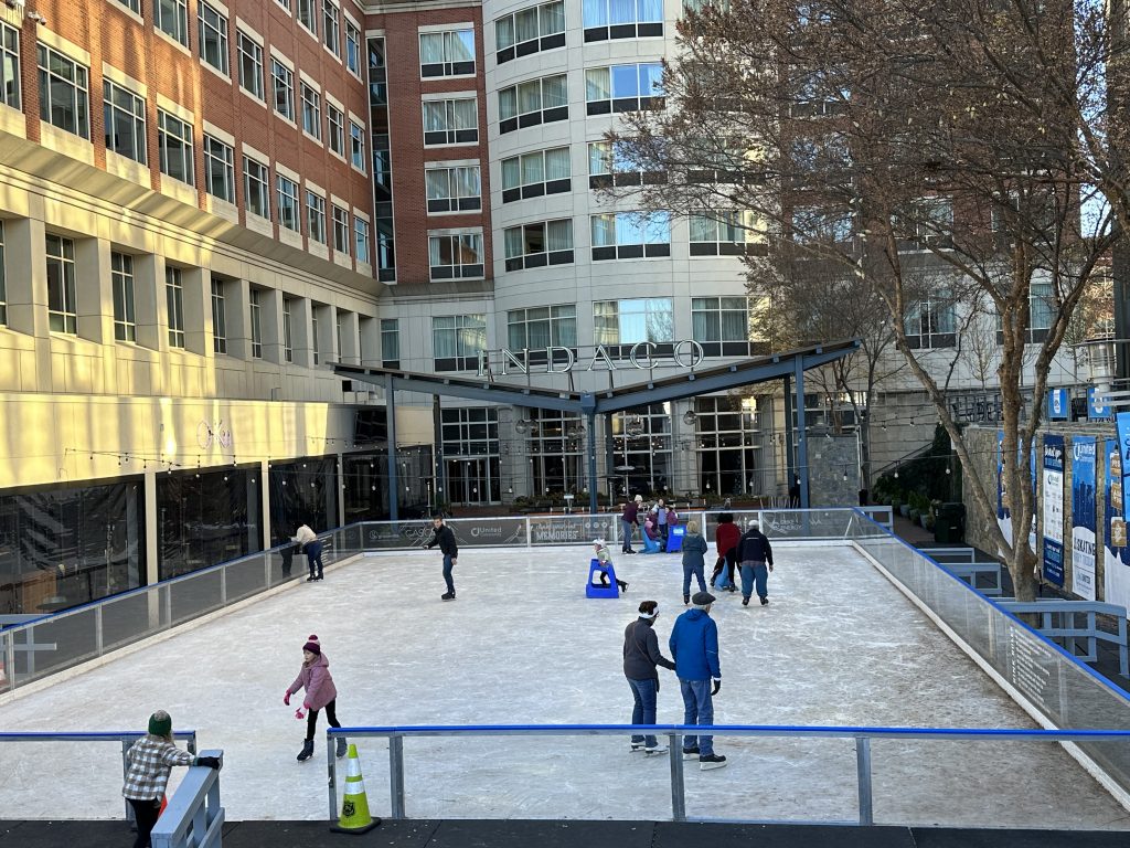 couples ice skating in Greenville, S. Carolina