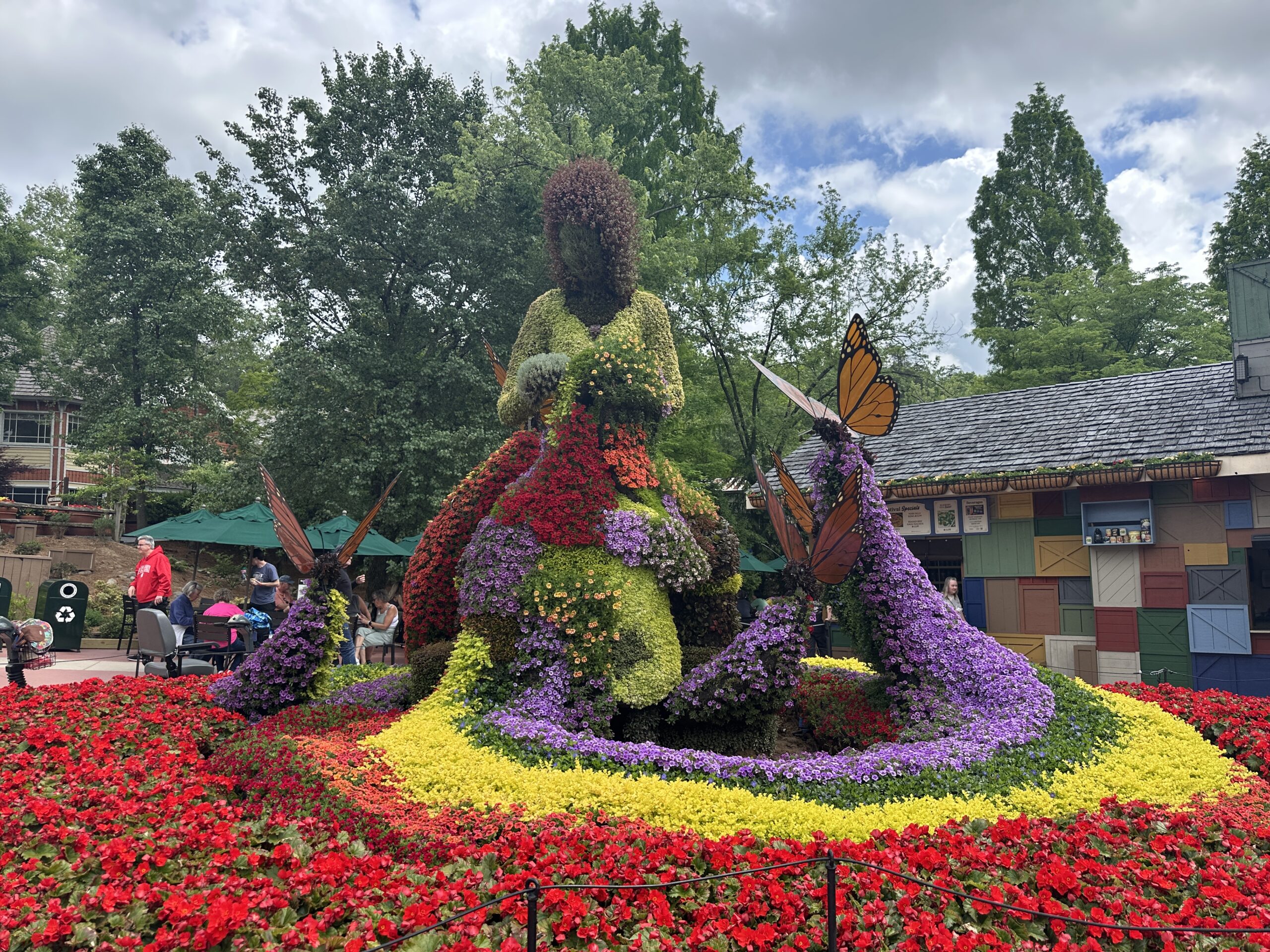 Flower sculpture