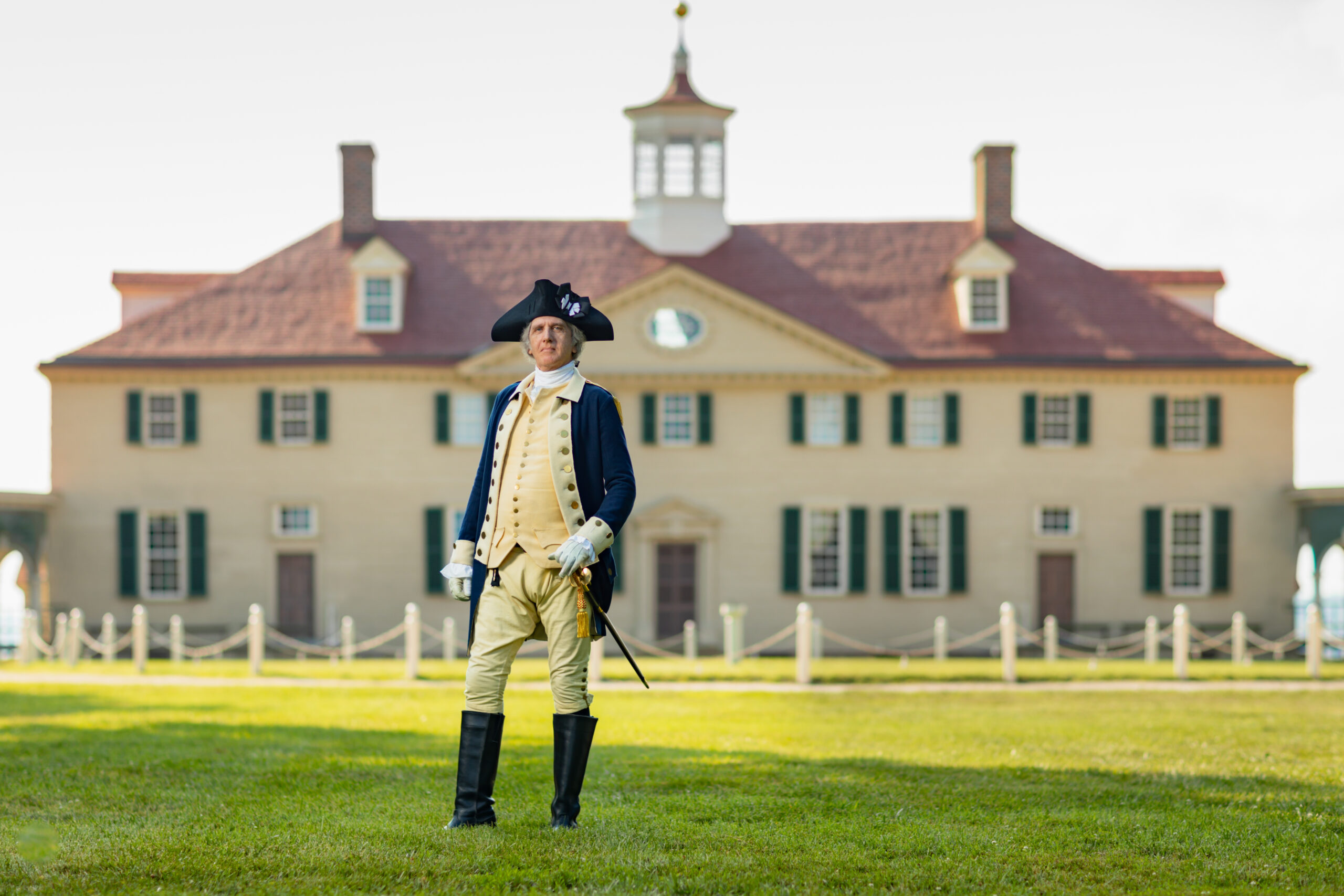 George Washington Interpreter in front of Mount Vernon.