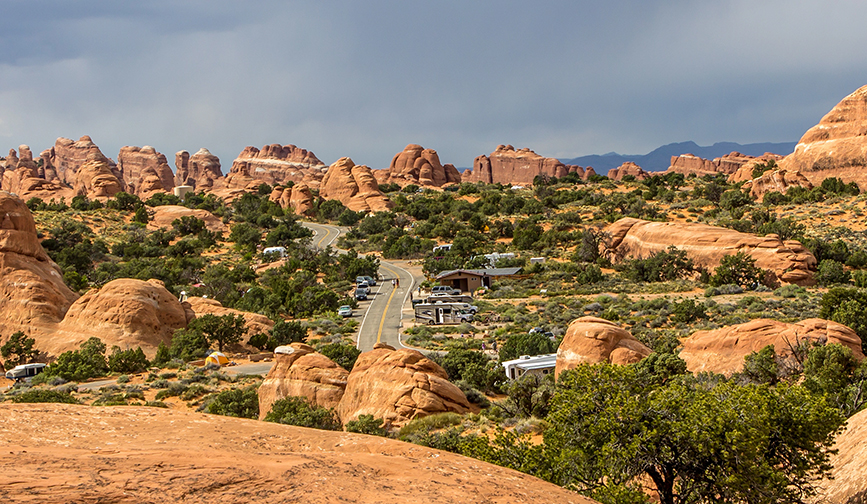 mounds of rock formations along devils garden campground 